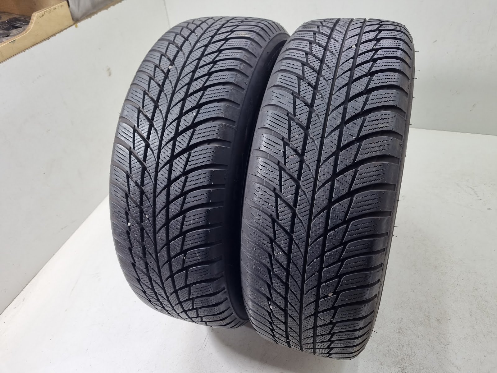 Bridgestone 205/65 R16