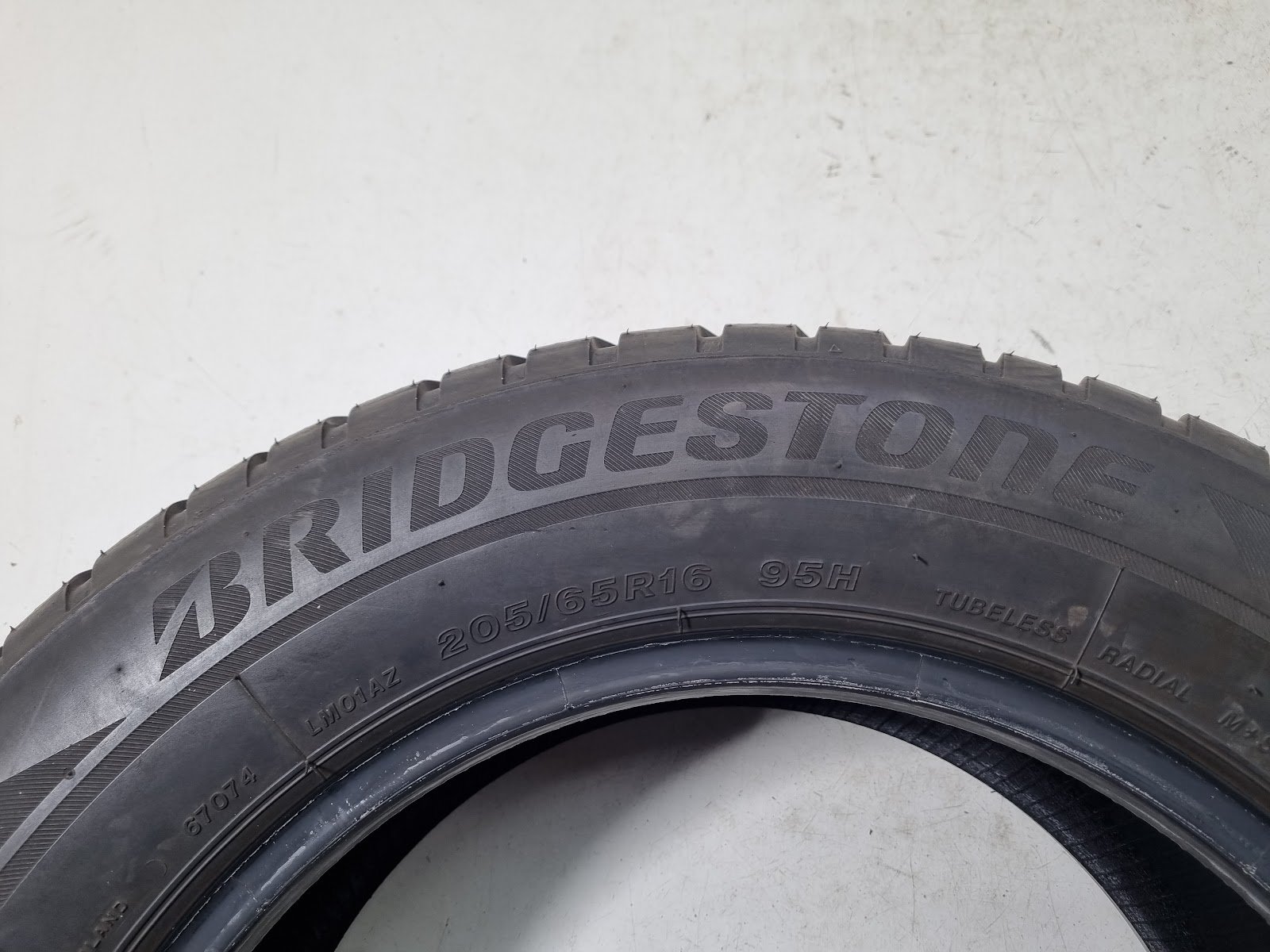 Bridgestone 205/65 R16 - Image 6