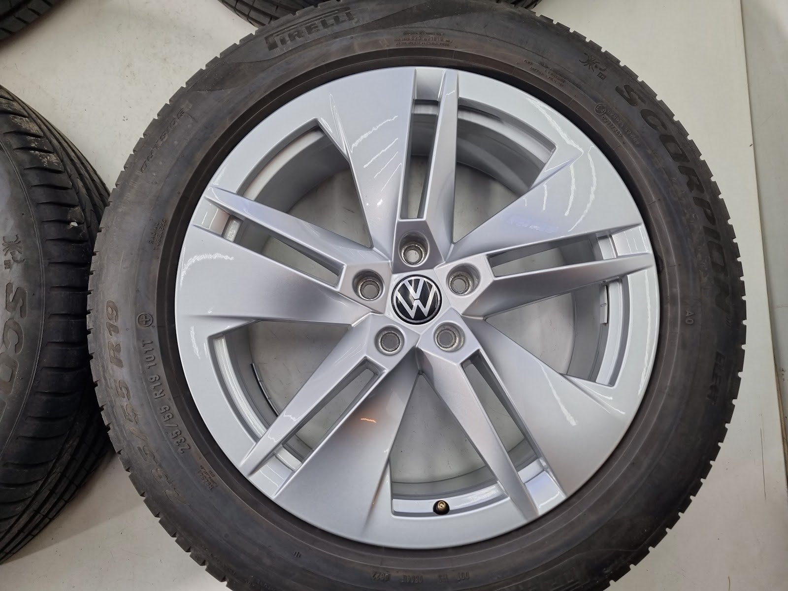 Volkswagen ID4, ID5 - Image 3