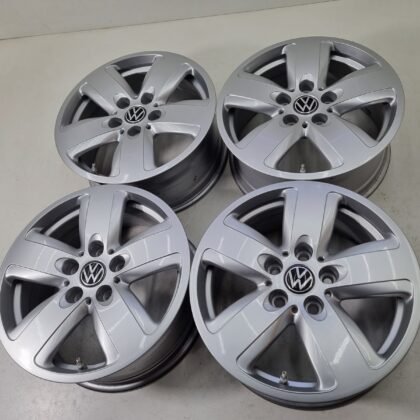 Volkswagen Passat R16
