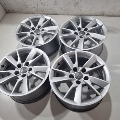 Audi A4 B9 originalūs